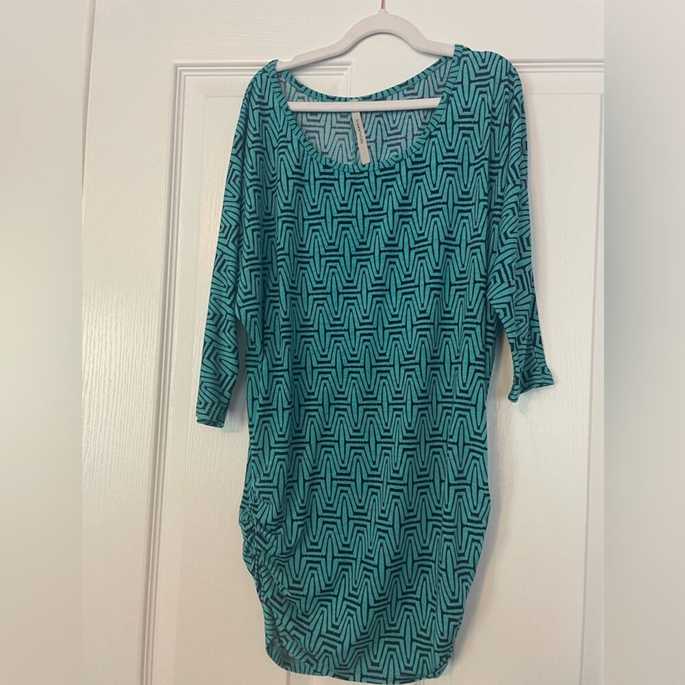 41 hawthorn teal and navy stretchy tunic size XS. workwear, career, date night